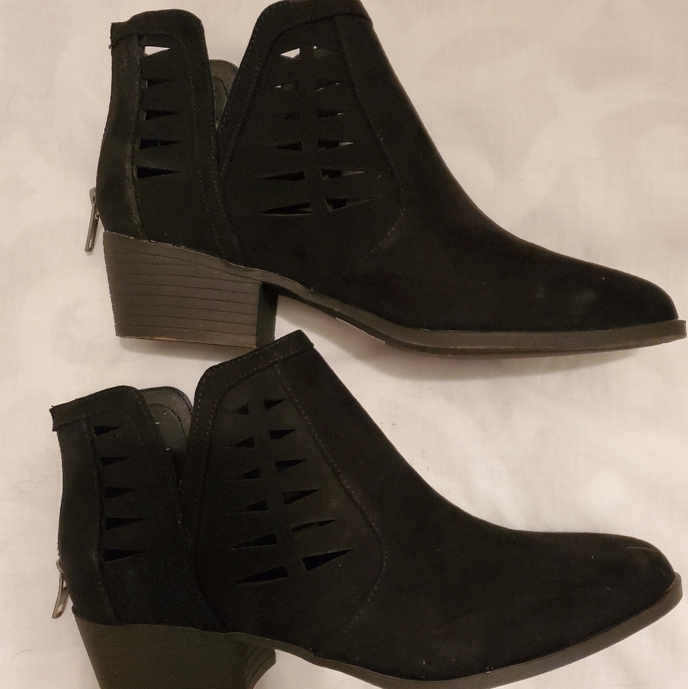 Black madden boots